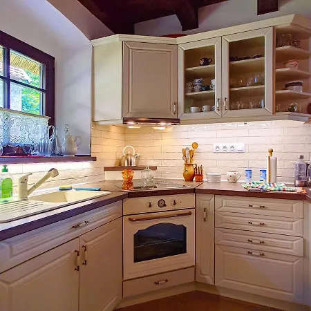 فيلة A Nyugalom Haza *