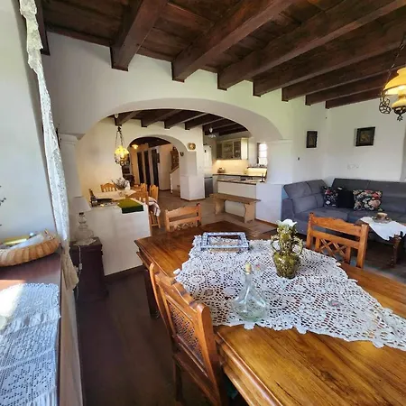 A Nyugalom Haza فيلة سزينبيكالا