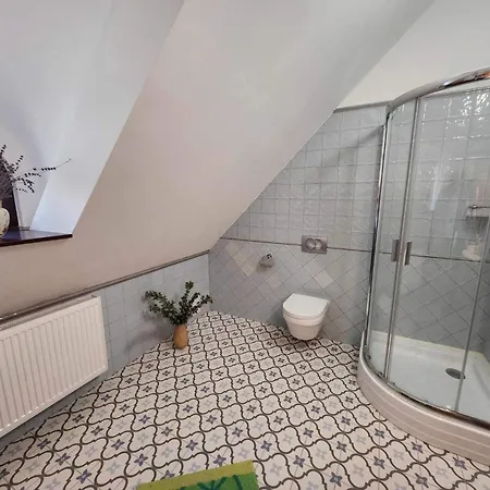 فيلة A Nyugalom Haza *