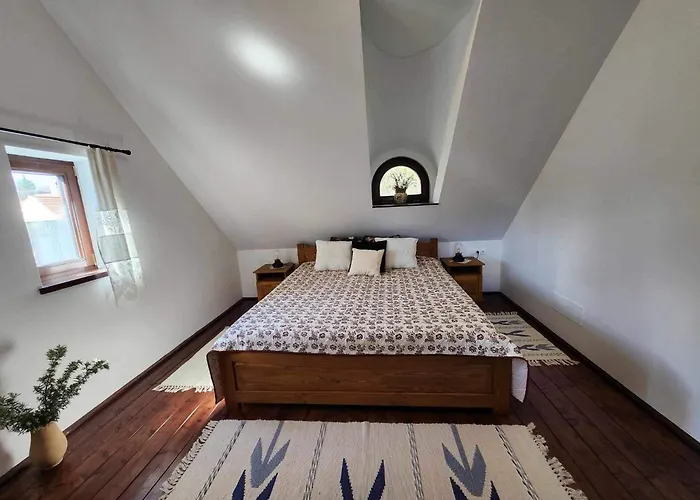 A Nyugalom Haza * سزينبيكالا